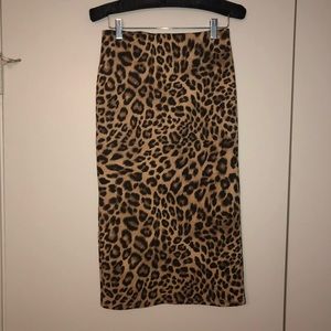 Leopard pencil skirt